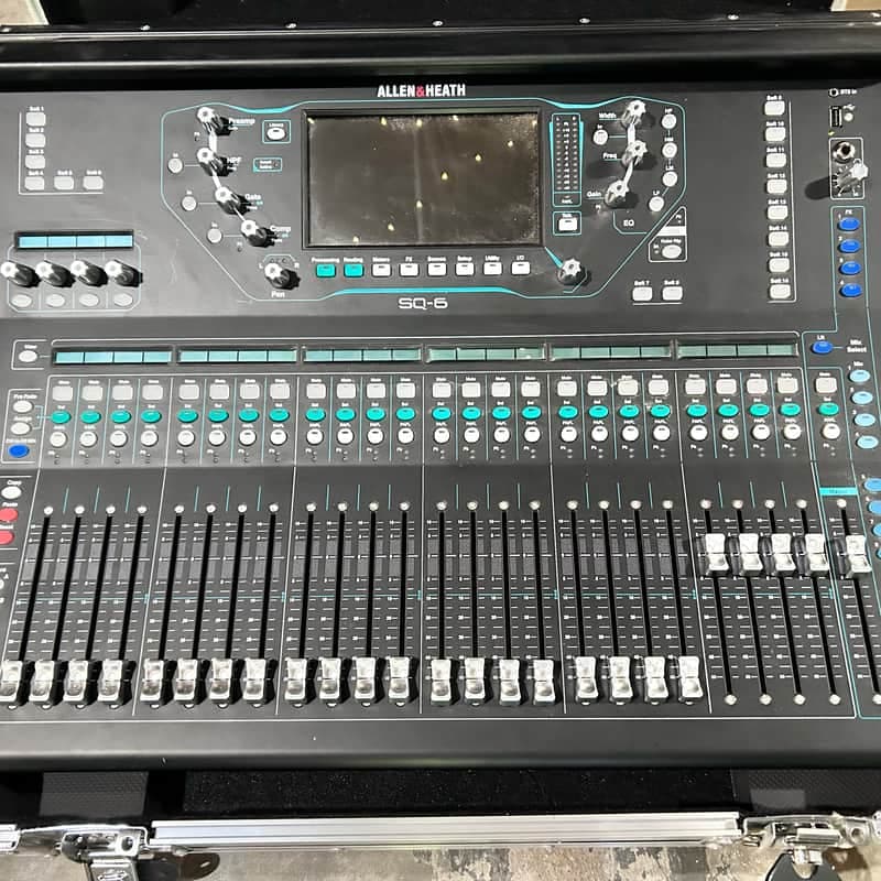 Allen & Heath SQ-6 48-Channel Digital Mixing Console 2017 - Present - Black