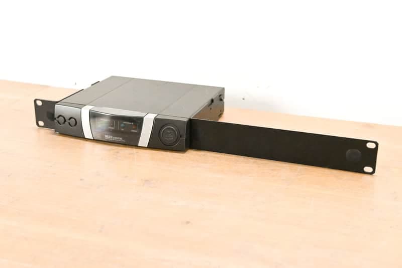 AKG PS4000 1-Input, 4-Output Wide Band Antenna Splitter NO POWER SUPPLY CG0102M