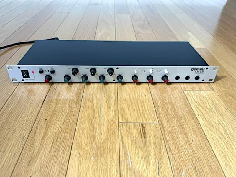 Gemini KM-130 Karaoke Rack Mount Mixer w/ Power Cable , Very Good Condition