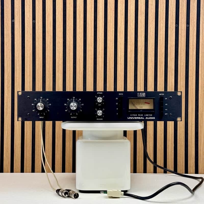 Urei Universal Audio 1176LN Rev. F Limiting Amplifier 1970s - Black Panel