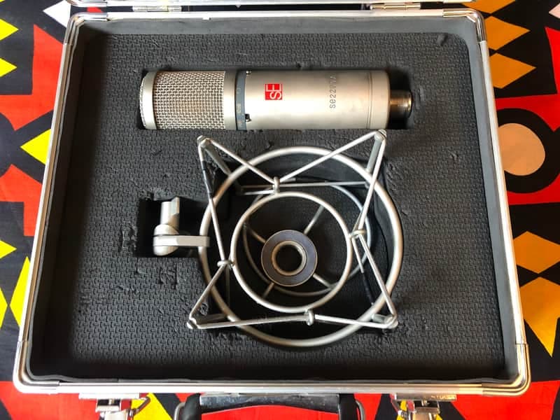 sE Electronics sE2200a Large Diaphragm Cardioid Condenser Microphone 2009 - 2012 - Silver