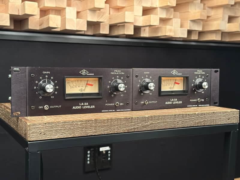 Universal Audio LA-3A Opto Compressor Sequential Stereo Pair. All Original. Urei LA 3A LA3A