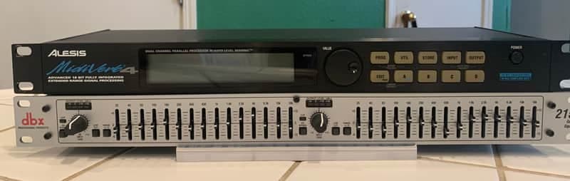 Alesis Midiverb 4 & dbx 215S equalizer bundle