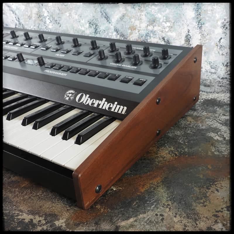 Oberheim OB-X8 Polyphonic Analog Synthesizer
