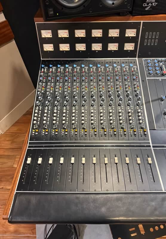 Api legacy 7600 12 channel console sidecar 2008 - black and wood