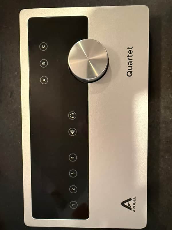 **Apogee Quartet Audio Interface — Works, with intermittent sample\-rate issue**