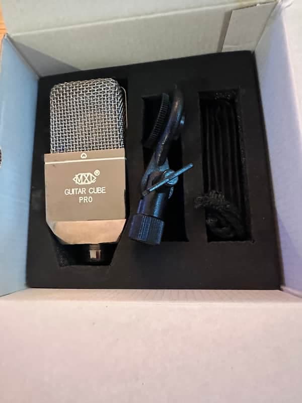 MXL Guitar Cube Pro 2010s - Black