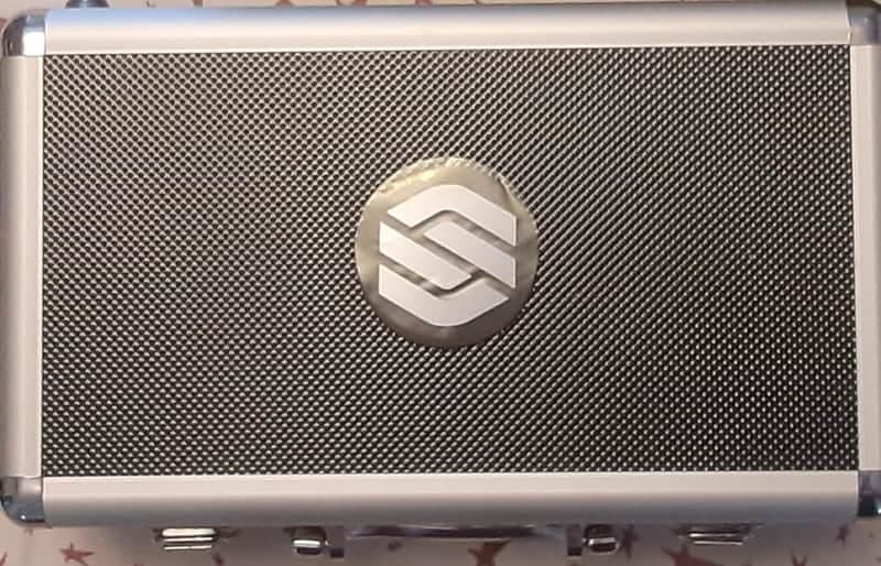 2 Sterling Audio Sterling Audio ST170 Ribbon Microphone
