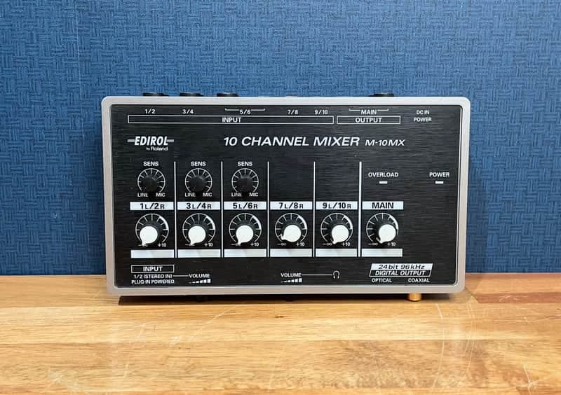 Edirol M-10MX Battery Powered Audio Mixer with 24-bit / 96kHz Digital Output