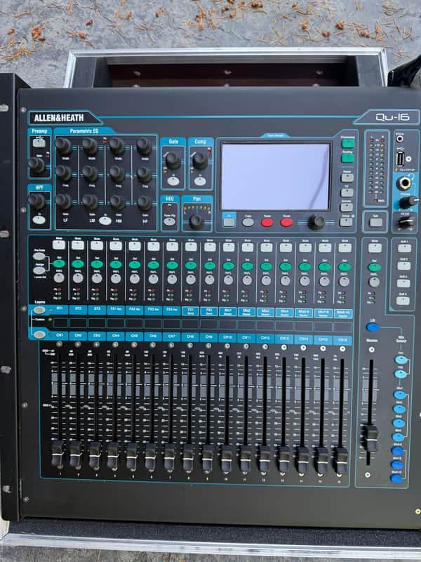 Allen & Heath QU-16 16-Channel Digital Mixer 2013 - Present - Black