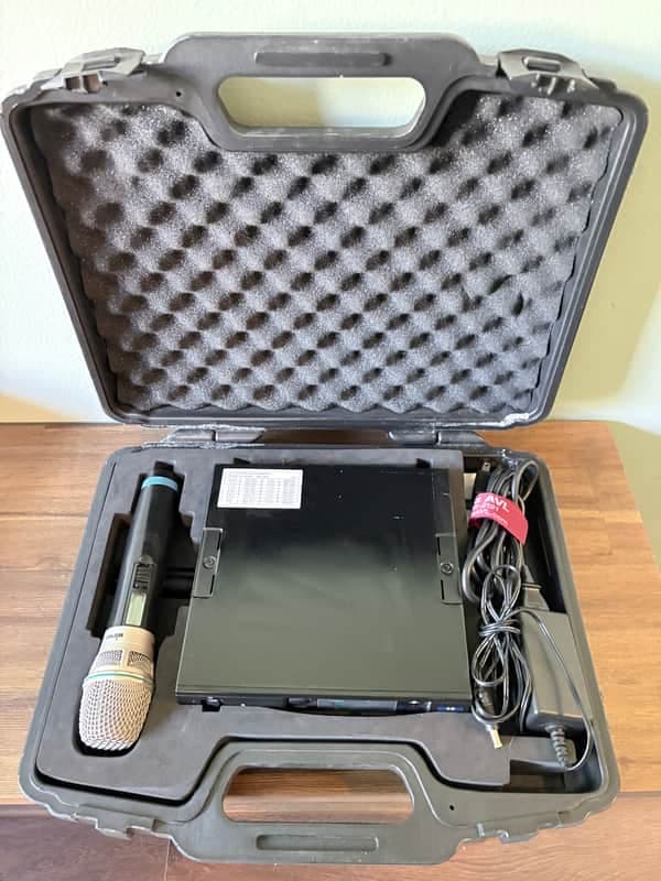 ACT-707SE Wireless System (including ACT-30hr microphone_