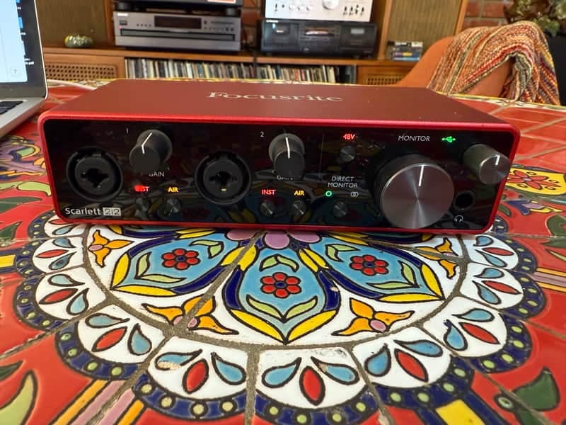 Focusrite Scarlett 2i2 3rd Gen USB Audio Interface 2019 - Present - Red / Black