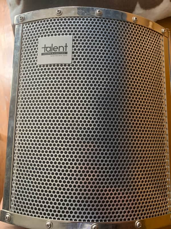 Talent Vocal isolation shield 2010s - Chrome