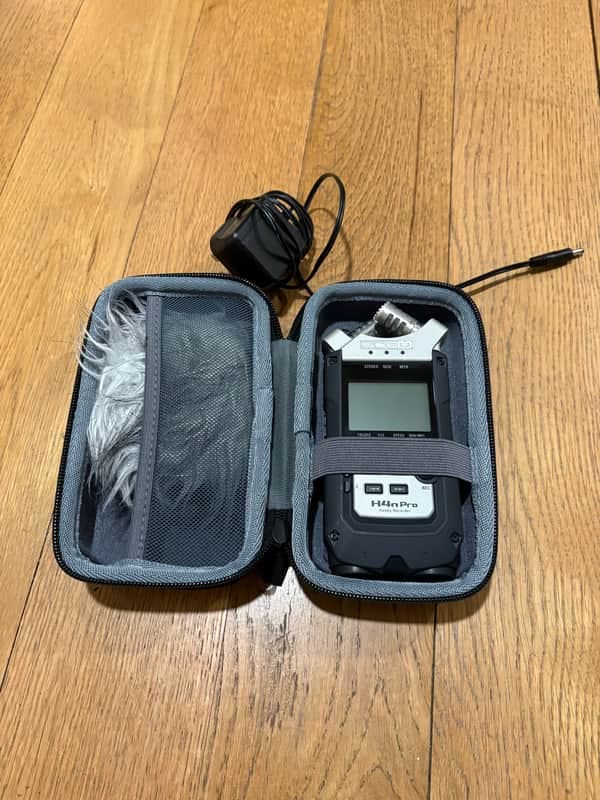 Zoom H4n PRO Handy Digital Multitrack Recorder 2010s - Silver / Black