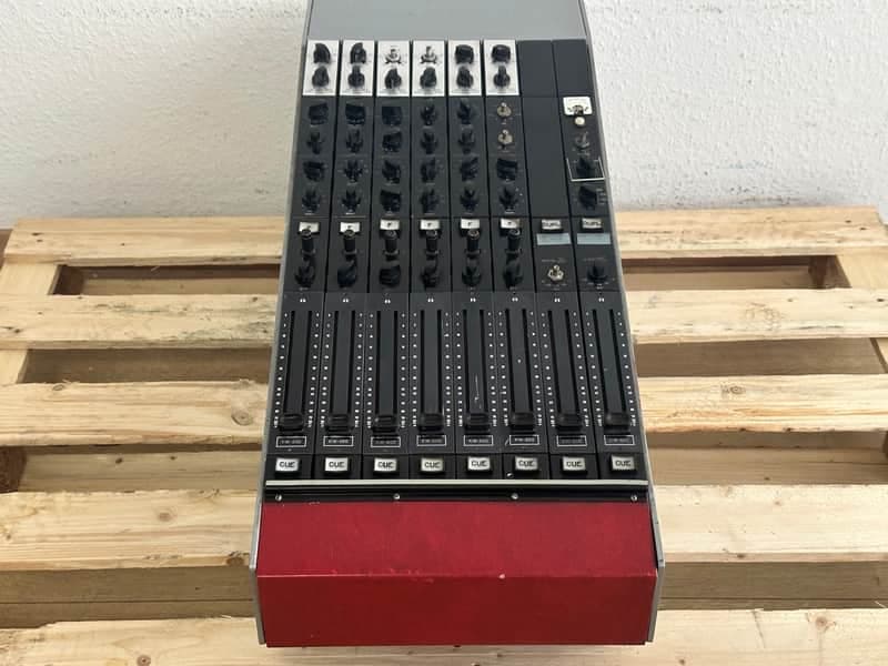 60`s Classic Broadcast Mixing Console / Mischpult