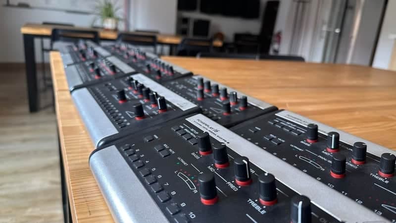 Powerplay P16-M 16-Channel Digital Personal Mixer