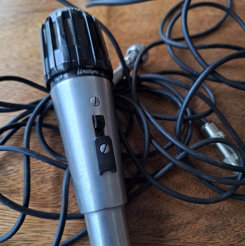 Vintage Shure PE 58 Unidyne A Microphone 70's w/ Original Case