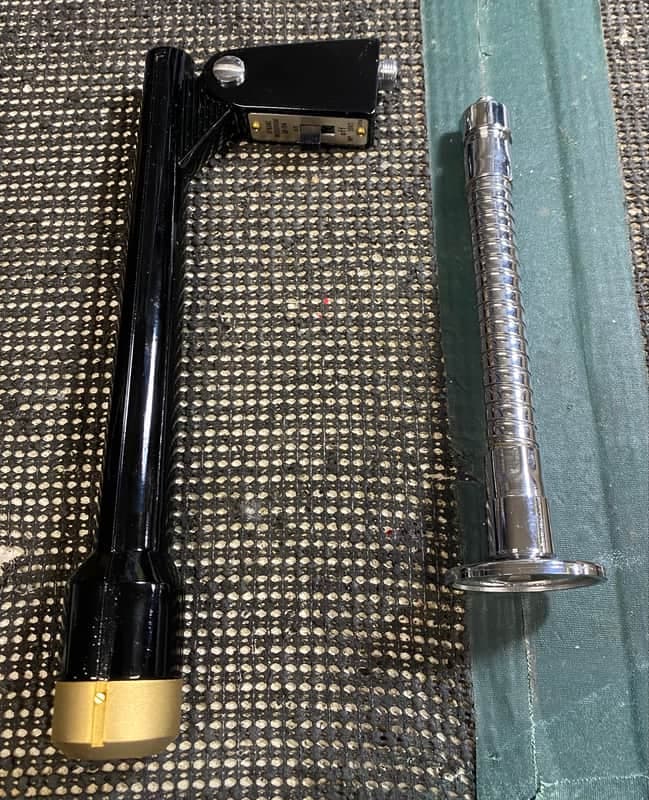 Calectro Q4-154 Dynamic Microphone