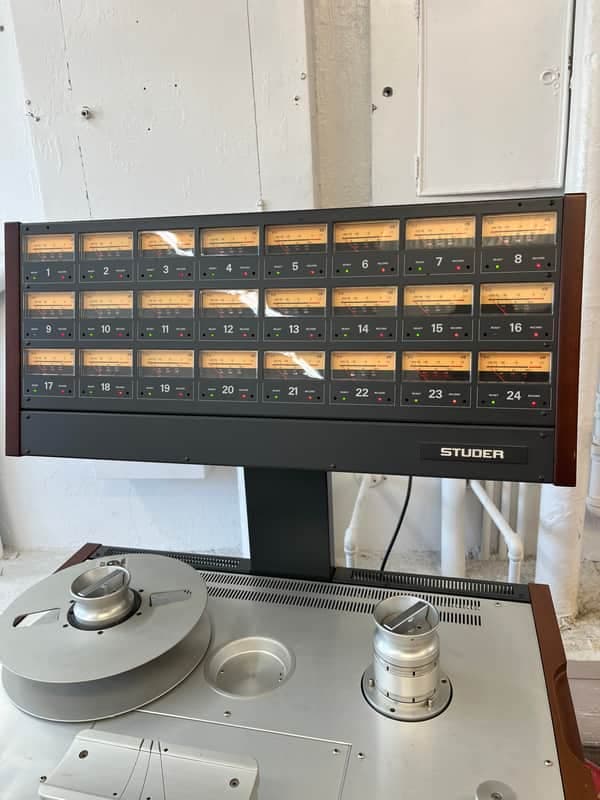 Studer A827-MCH 2" 24-Track Analog Tape Machine with Remote Control 1990s - Standard