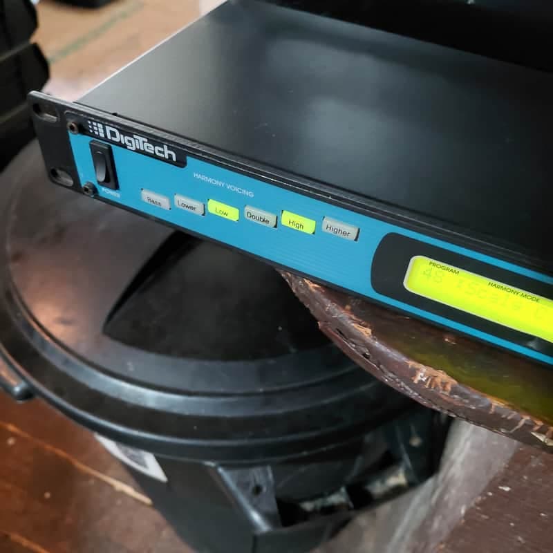 DigiTech Vocalist Access 99 - Black and blue