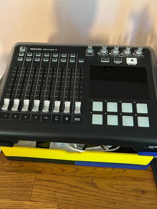 TASCAM Mixcast 4 Digital Audio Workstation 2021 - Present - Silver