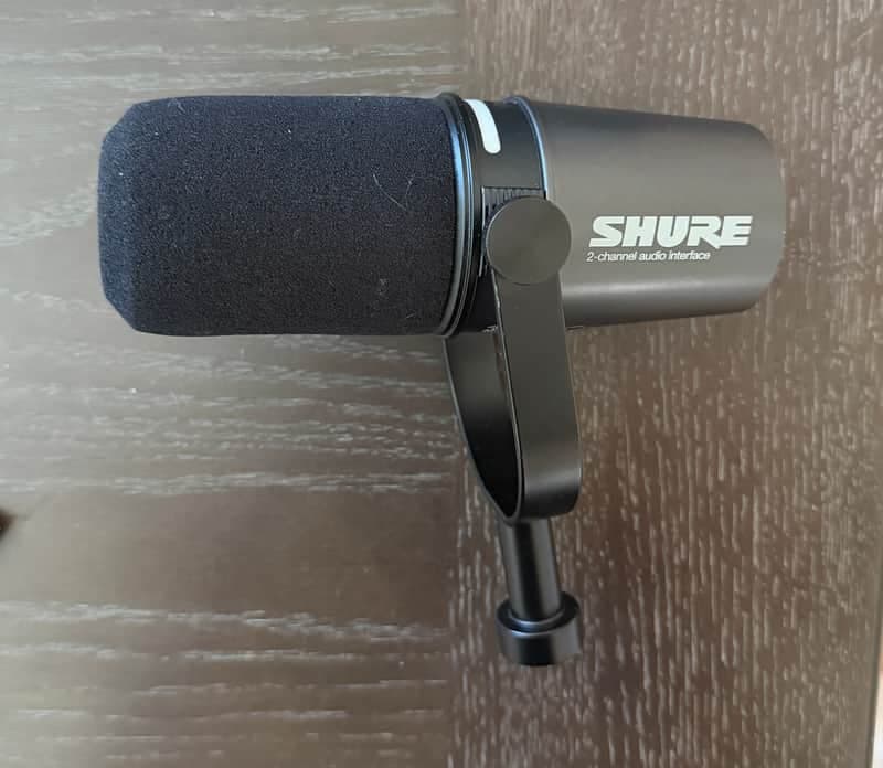 Shure MV7i USB-C Digital Dynamic Microphone 2024 - Present - Black