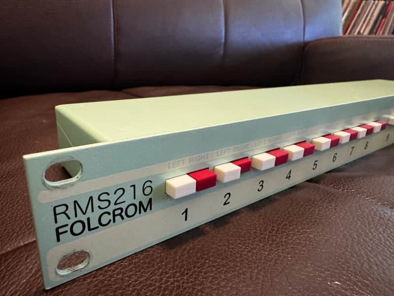 Roll Music Systems Folcrom RMS216 2010s - Two-Tone
