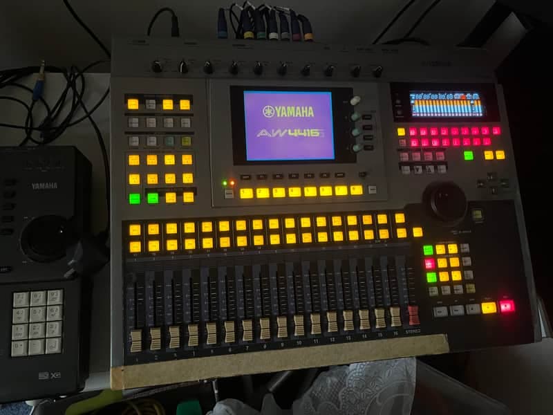Yamaha AW4416 Professional Audio Workstation 16-Track Digital Recorder 2000s - Silver