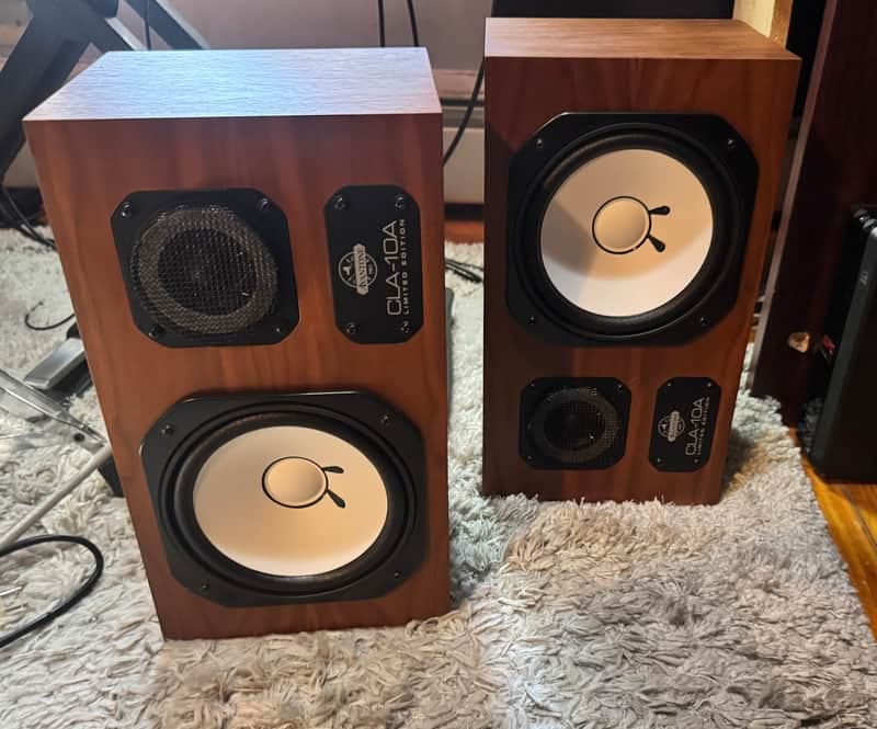 Avantone CLA-10A Limited Edition Active Studio Monitors – Walnut – Pair w/ Original Packaging