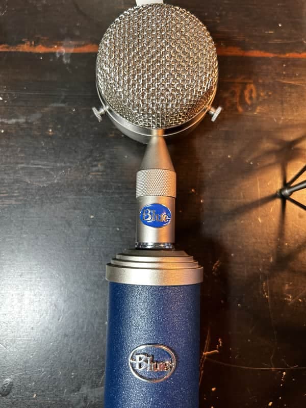 Blue Microphones Bottle Rocket Stage 1 with B8 Capsule