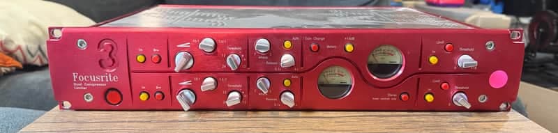 Focusrite Red 3 Dual Compressor / Limiter 2000s