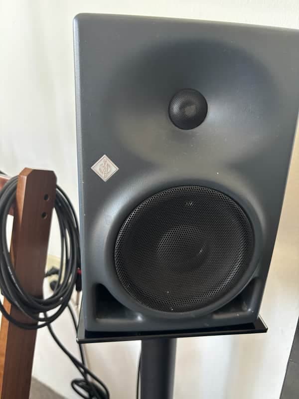Neumann KH 120 A 5.25" Active Nearfield Studio Monitor (Single) 2010s - Gray