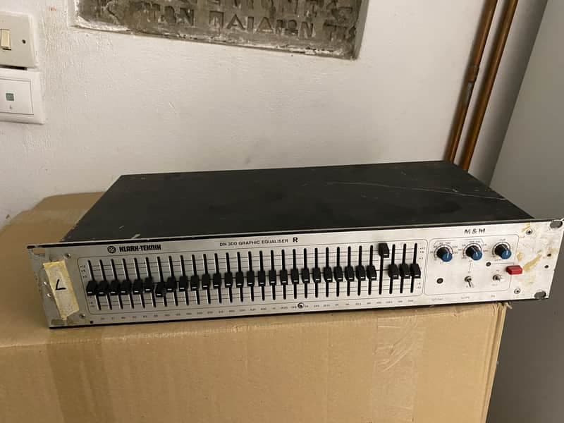 Klark Teknik DN300 GraphicEQ
