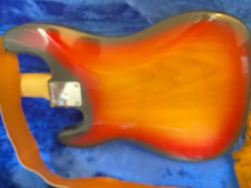 Fender Precision Bass with Maple Fretboard 1973 3 tone Stratoburst