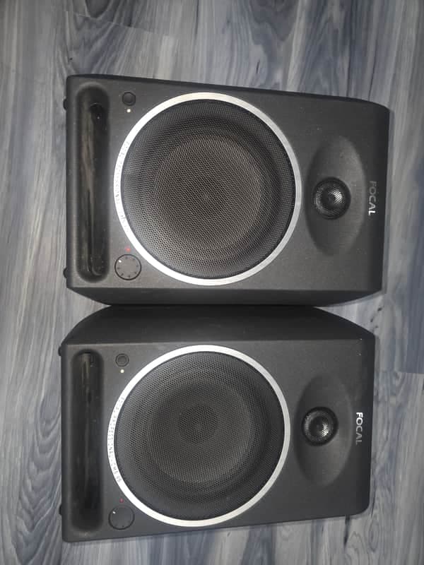 Focal CMS65 6.5" Powered Monitor (Pair) 2010s - Gray