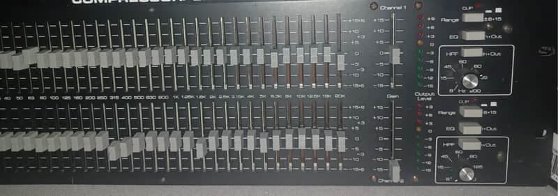 Ashly GQ231 Stereo 31-Band 1/3 Octave Graphic equalizer