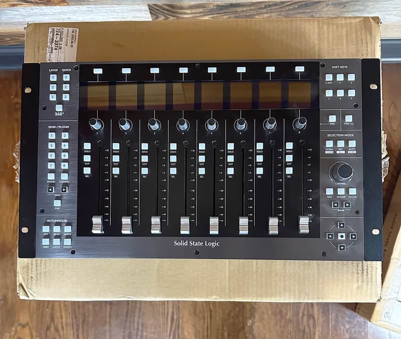 Solid State Logic SSL UF8 Advanced DAW Controller with Rack Ears!