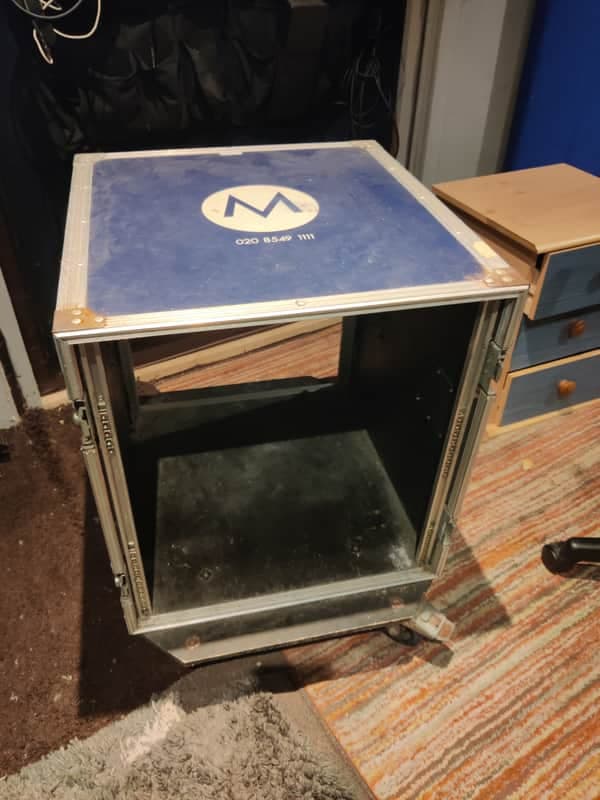 Unbranded Flight Case