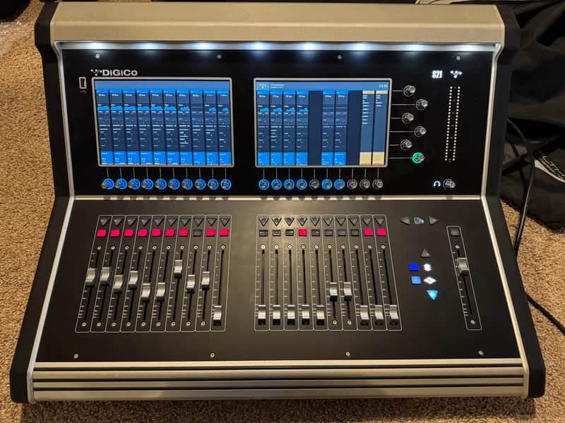 DiGiCo S21 Digital Mixing Console with 60 Channel/24 Aux Software Upgrade