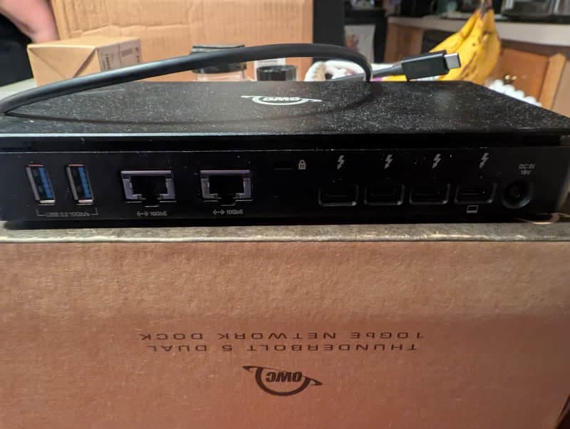 OWC Dual 10Gb Ethernet Thunderbolt5 docking station - Black