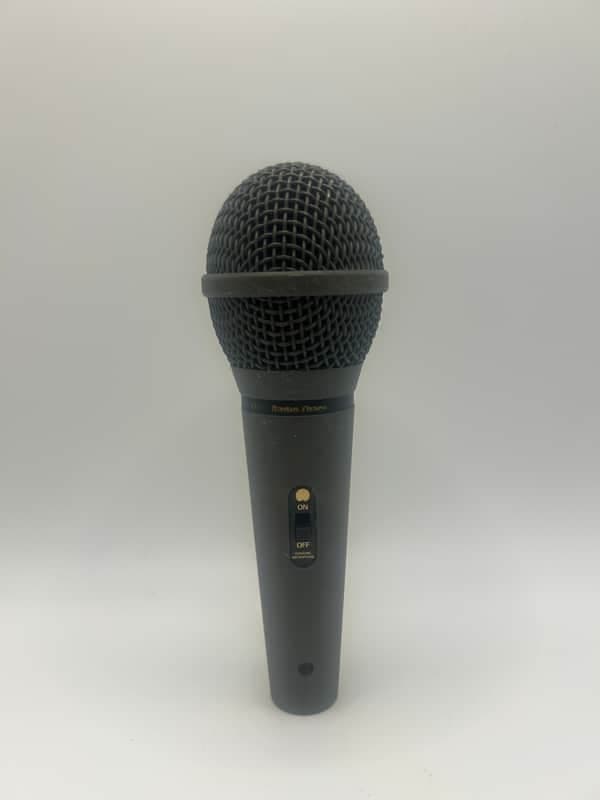 Radio Shack 33-3001 Unidirectional Dynamic Microphone