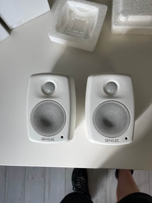 Genelec 4010A 3" Powered Nearfield Studio Monitor (Pair)