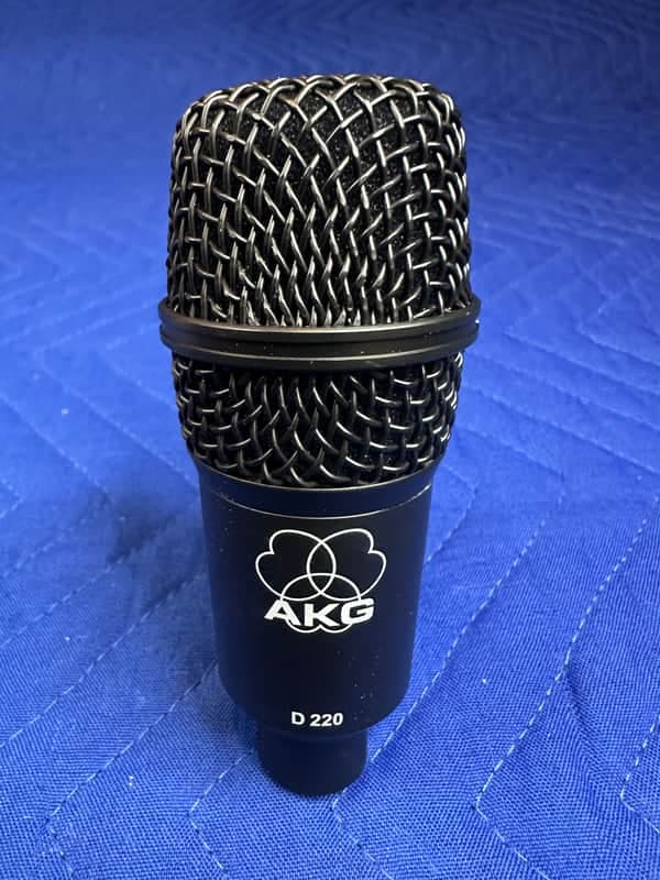 AKG D220 1990s - Matte Black