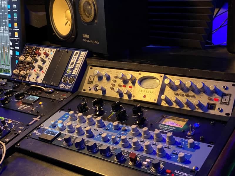 Orban 642B 4 Band Notch EQ Stereo Parametric Equalizer.