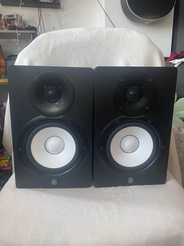 Yamaha HS7 6.5" Powered Studio Monitor (Pair) 2015 - Present - Black