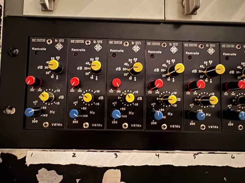 Telefunken V676b discrete 8 channel - Very Rare TF badge