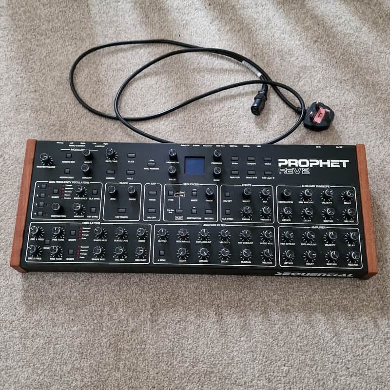 Dave Smith Instruments Prophet Rev2 Desktop 8-Voice Polyphonic Synthesizer 2017 - 2018 - Black