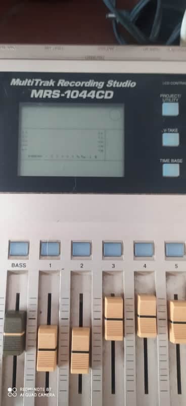 Zoom MRS-1044 MultiTrack Recording Studio (2010s)
