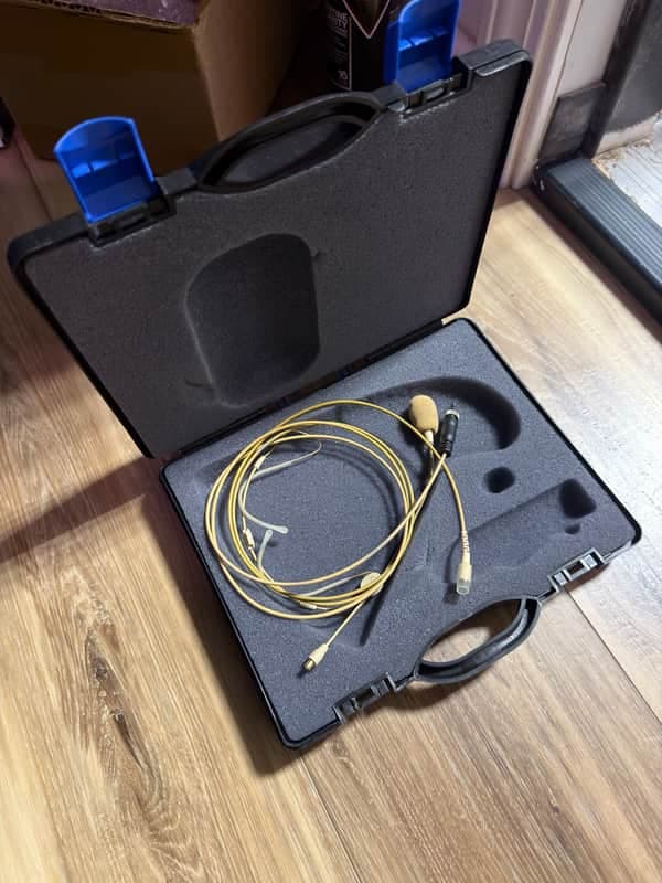 Sennheiser HSP 4-EW Cardioid Headworn Condenser Microphone - Beige, with Case