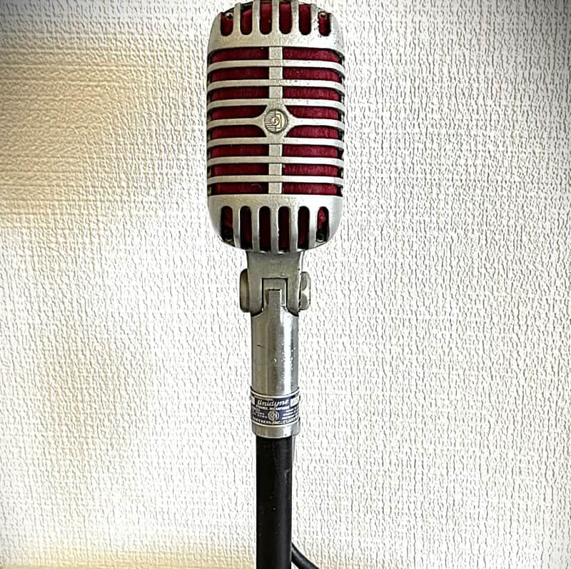Vintage 1940's Shure 55S Dynamic Microphone, good sound, includes stand & cable
